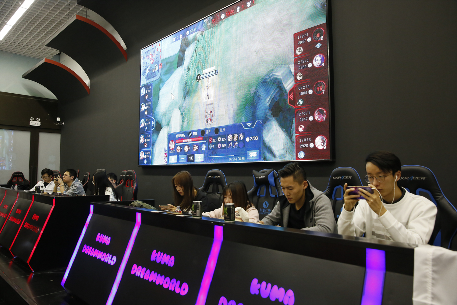 LCK夏季赛第五周结束：GEN十胜零负领衔积分榜